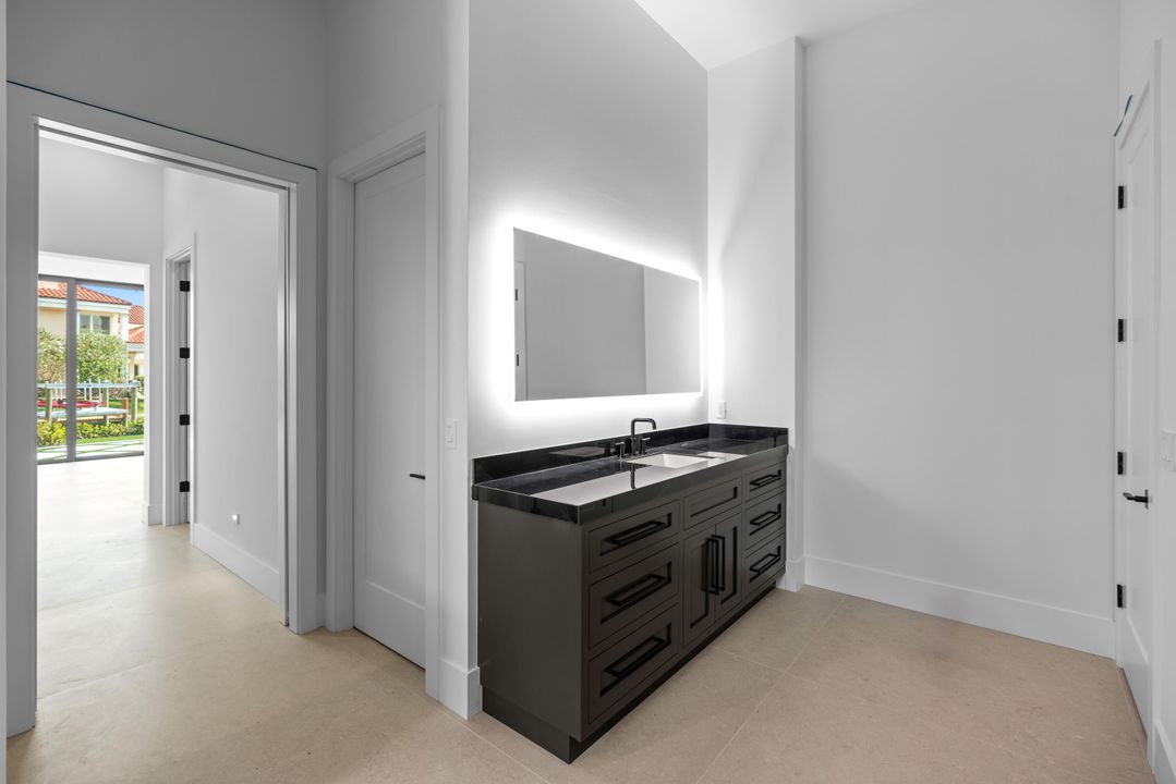 For Sale: $12,250,000 (5 beds, 6 baths, 7210 Square Feet)