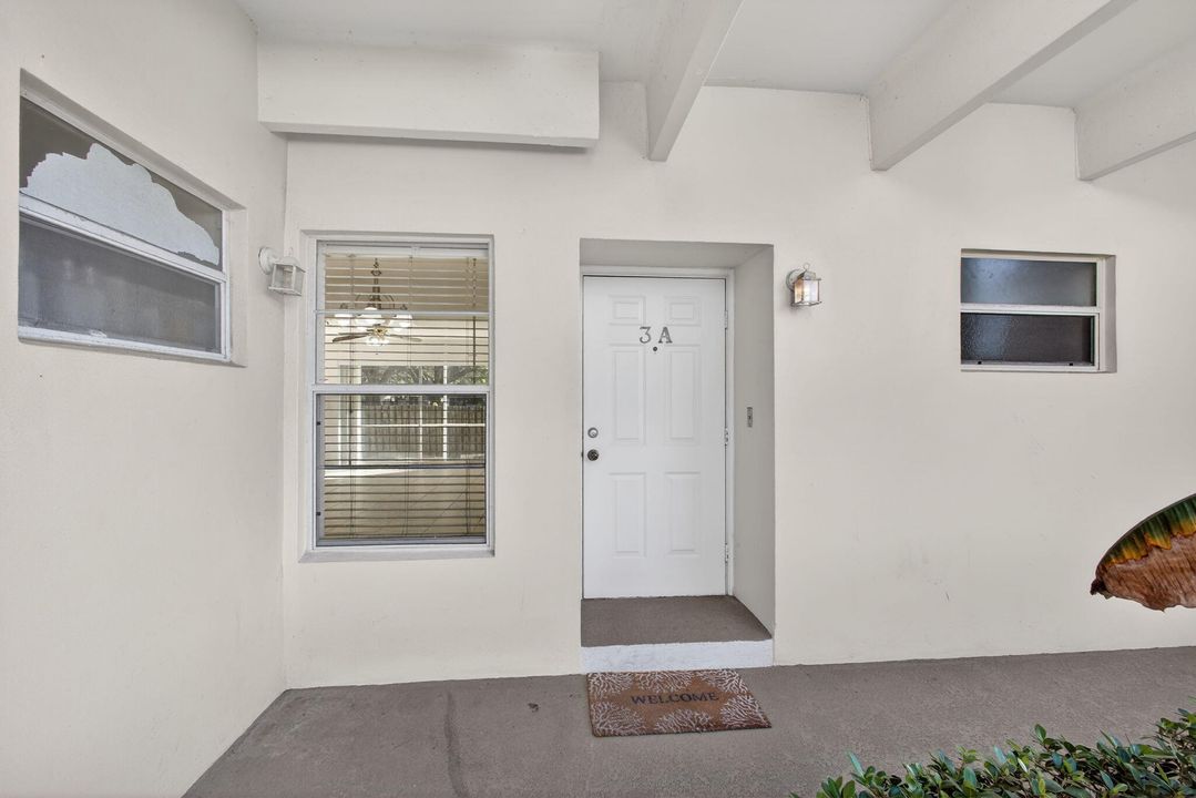 For Sale: $189,000 (2 beds, 2 baths, 1025 Square Feet)