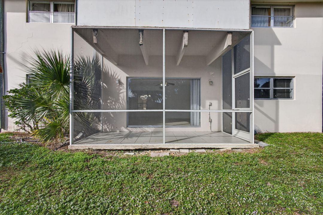 For Sale: $189,000 (2 beds, 2 baths, 1025 Square Feet)