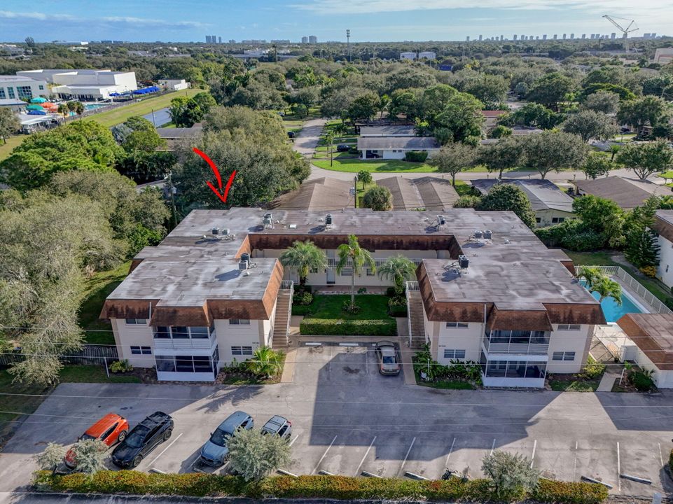 For Sale: $189,000 (2 beds, 2 baths, 1025 Square Feet)