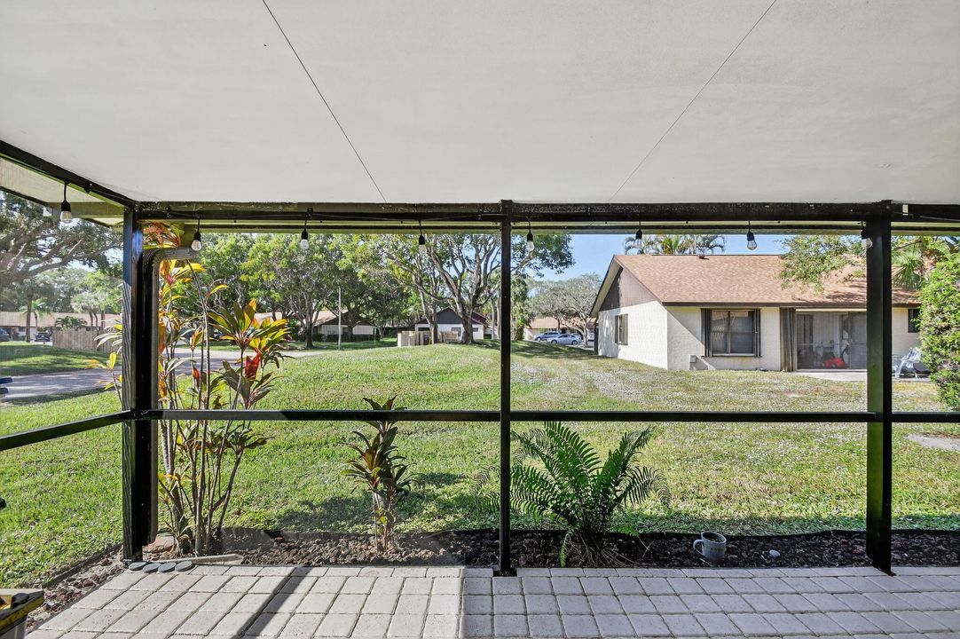 For Sale: $289,118 (3 beds, 2 baths, 1187 Square Feet)