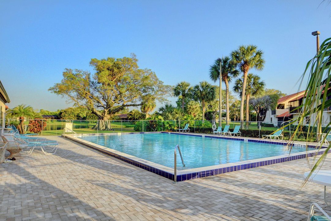 For Sale: $289,118 (3 beds, 2 baths, 1187 Square Feet)