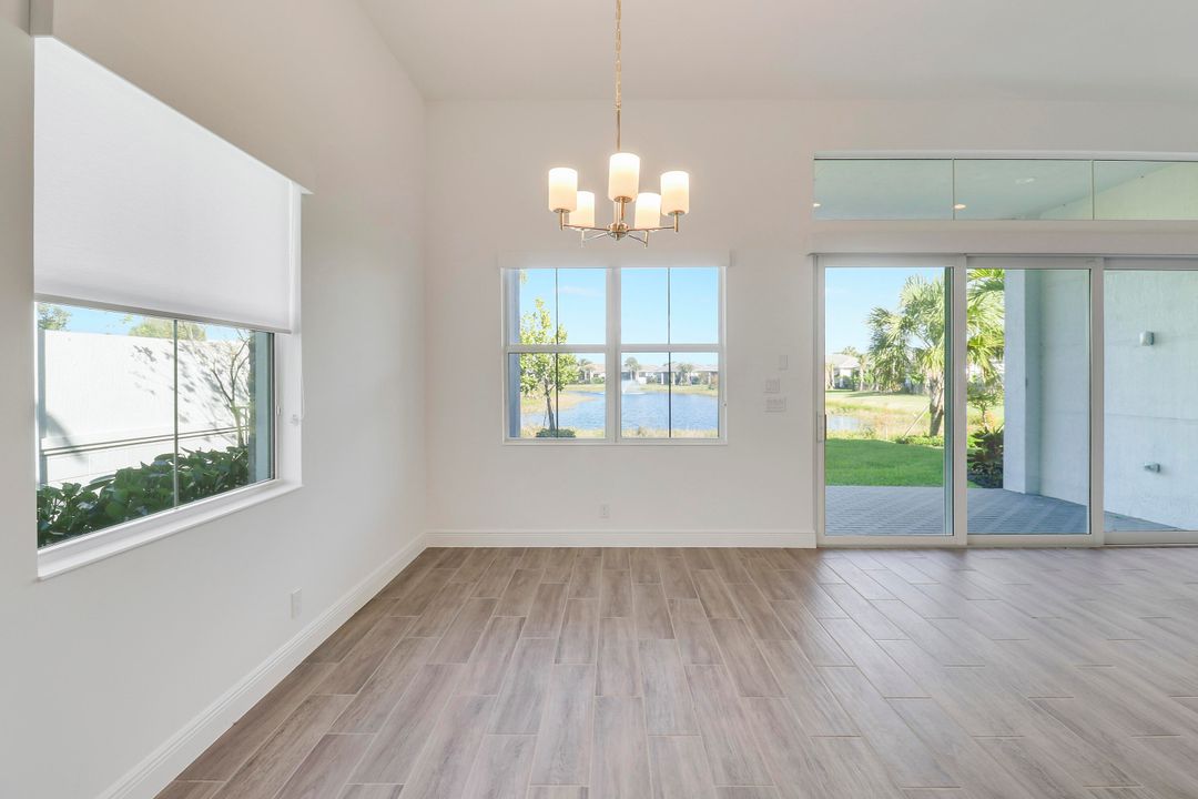 На продажу: $1,097,000 (2 спален, 2 ванн, 2409 Квадратных фут)