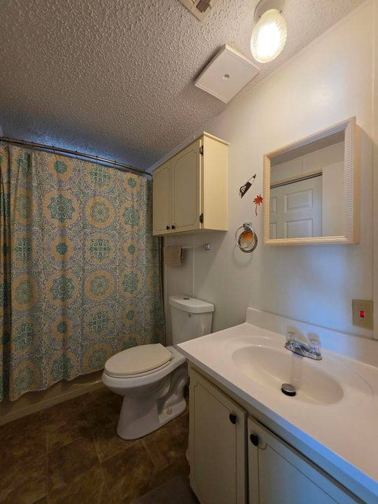 待售: $59,999 (2 贝兹, 2 浴室, 1280 平方英尺)