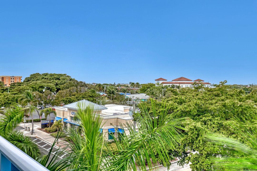 For Sale: $385,000 (1 beds, 1 baths, 1031 Square Feet)