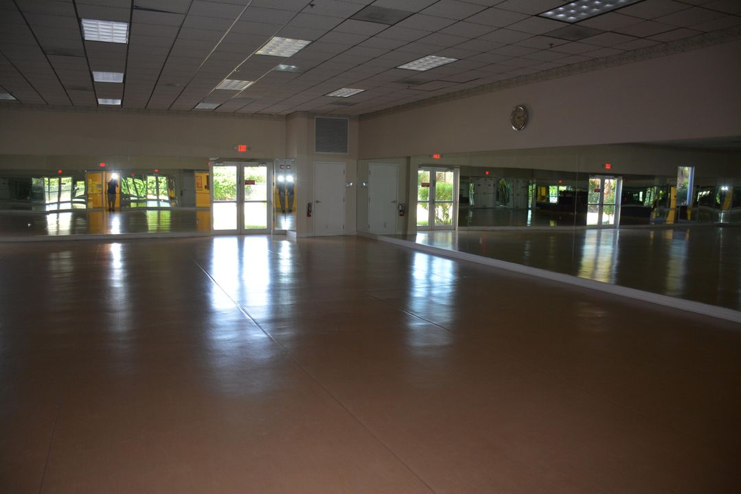 В аренду: $1,350 (1 спален, 1 ванн, 570 Квадратных фут)