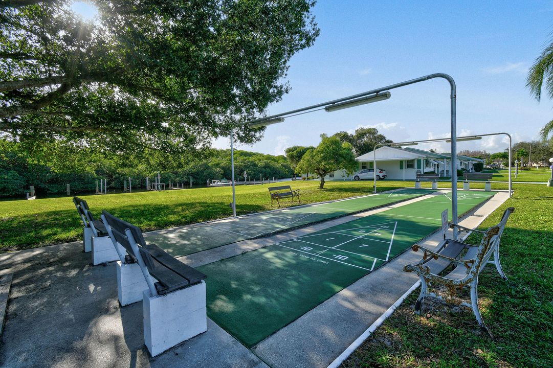 For Rent: $2,900 (2 beds, 2 baths, 783 Square Feet)