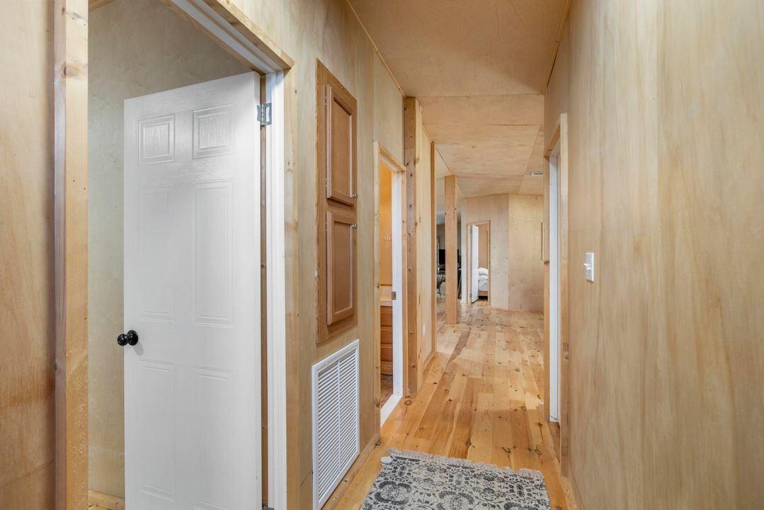 For Sale: $4,549,000 (3 beds, 2 baths, 1842 Square Feet)