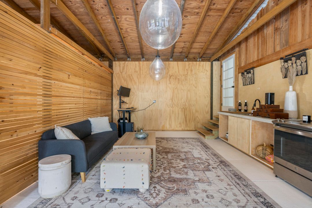 For Sale: $4,549,000 (3 beds, 2 baths, 1842 Square Feet)