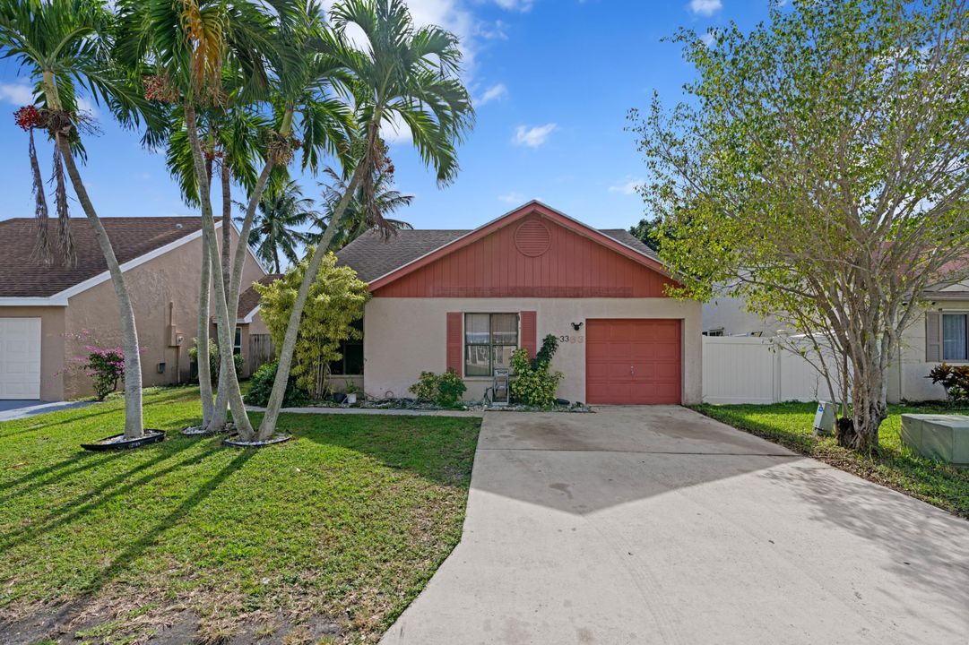 For Sale: $394,500 (3 beds, 2 baths, 1240 Square Feet)