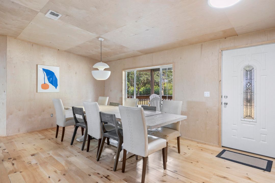 For Sale: $4,549,000 (3 beds, 2 baths, 1842 Square Feet)