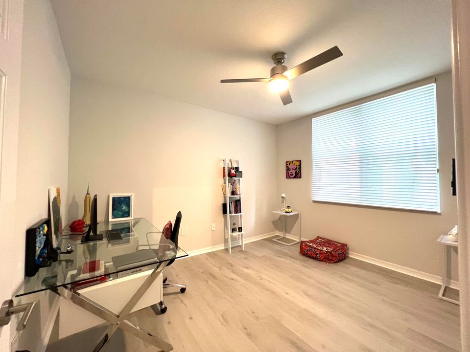 For Rent: $2,750 (2 beds, 2 baths, 1000 Square Feet)