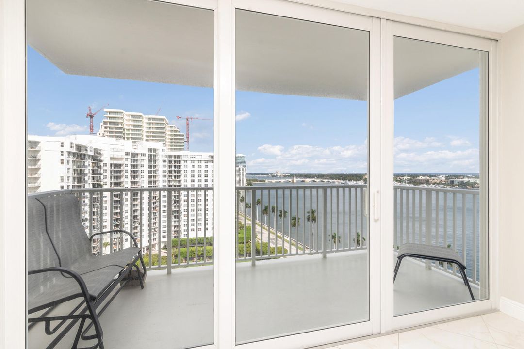 На продажу: $799,000 (2 спален, 2 ванн, 1086 Квадратных фут)