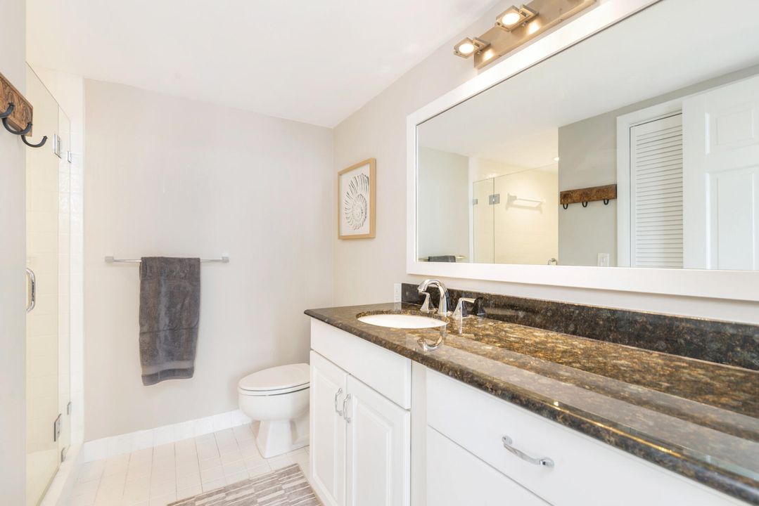 На продажу: $799,000 (2 спален, 2 ванн, 1086 Квадратных фут)