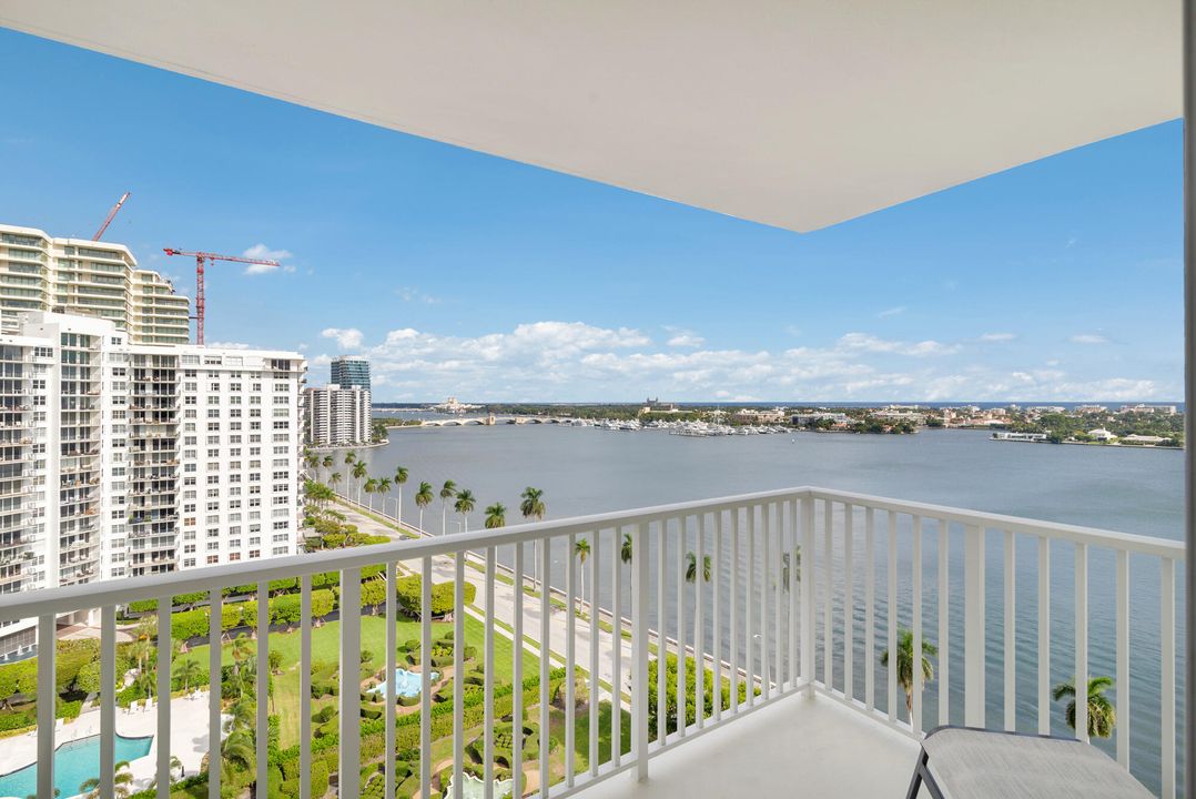 На продажу: $799,000 (2 спален, 2 ванн, 1086 Квадратных фут)