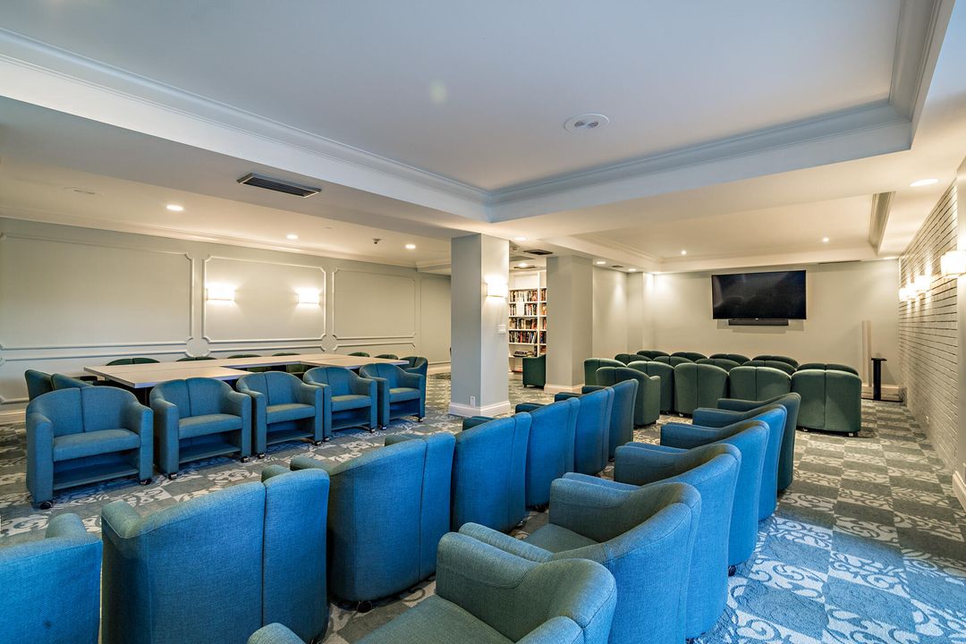 На продажу: $799,000 (2 спален, 2 ванн, 1086 Квадратных фут)