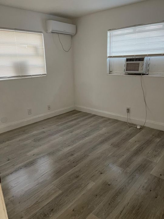 В аренду: $1,650 (2 спален, 1 ванн, 843 Квадратных фут)