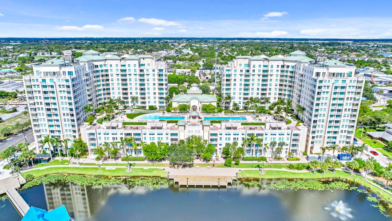 For Sale: $595,000 (2 beds, 2 baths, 1350 Square Feet)