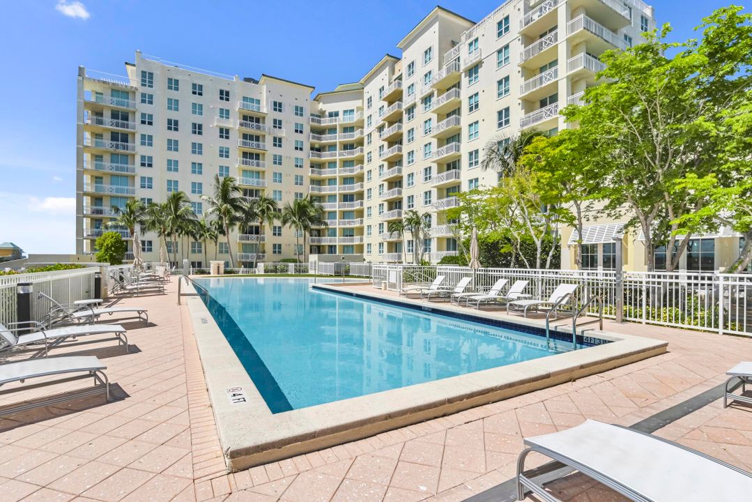 For Sale: $595,000 (2 beds, 2 baths, 1350 Square Feet)