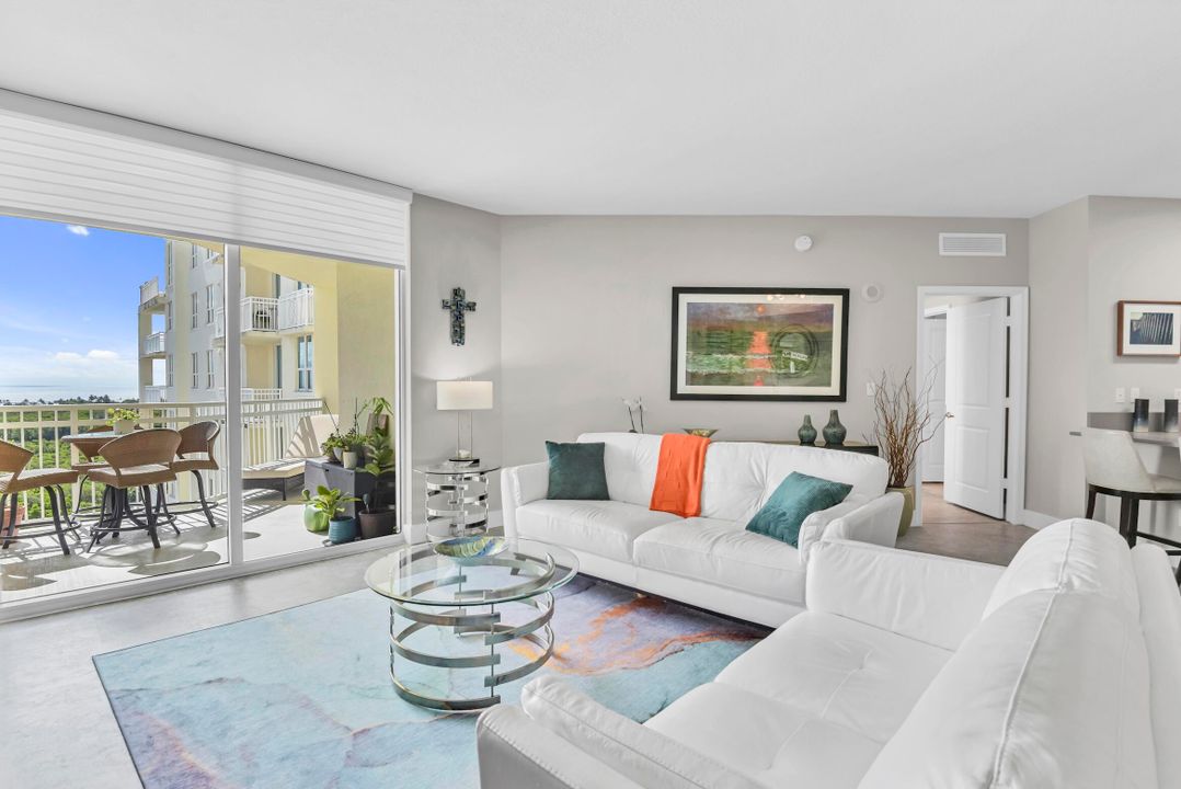 For Sale: $595,000 (2 beds, 2 baths, 1350 Square Feet)