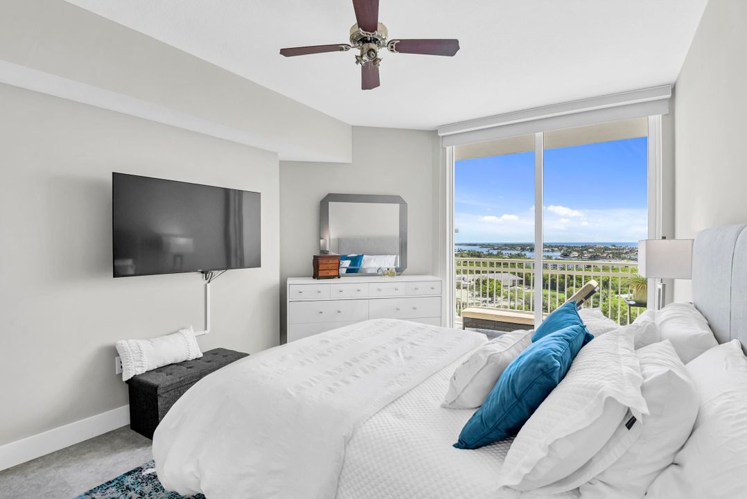 For Sale: $595,000 (2 beds, 2 baths, 1350 Square Feet)