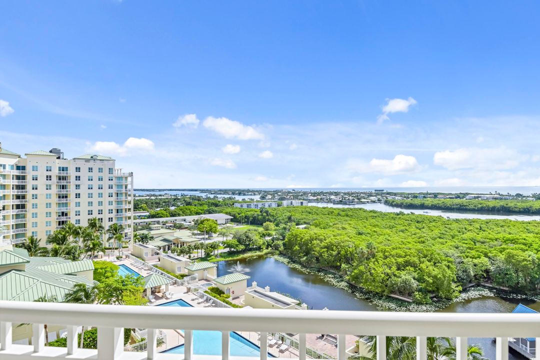 For Sale: $595,000 (2 beds, 2 baths, 1350 Square Feet)