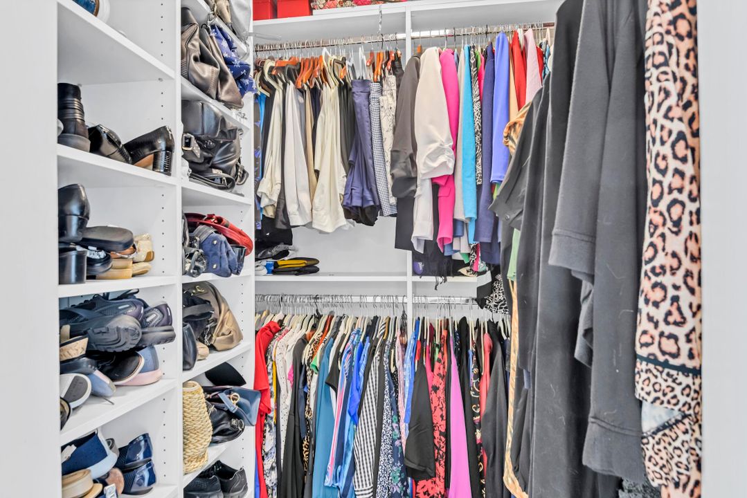 For Sale: $595,000 (2 beds, 2 baths, 1350 Square Feet)