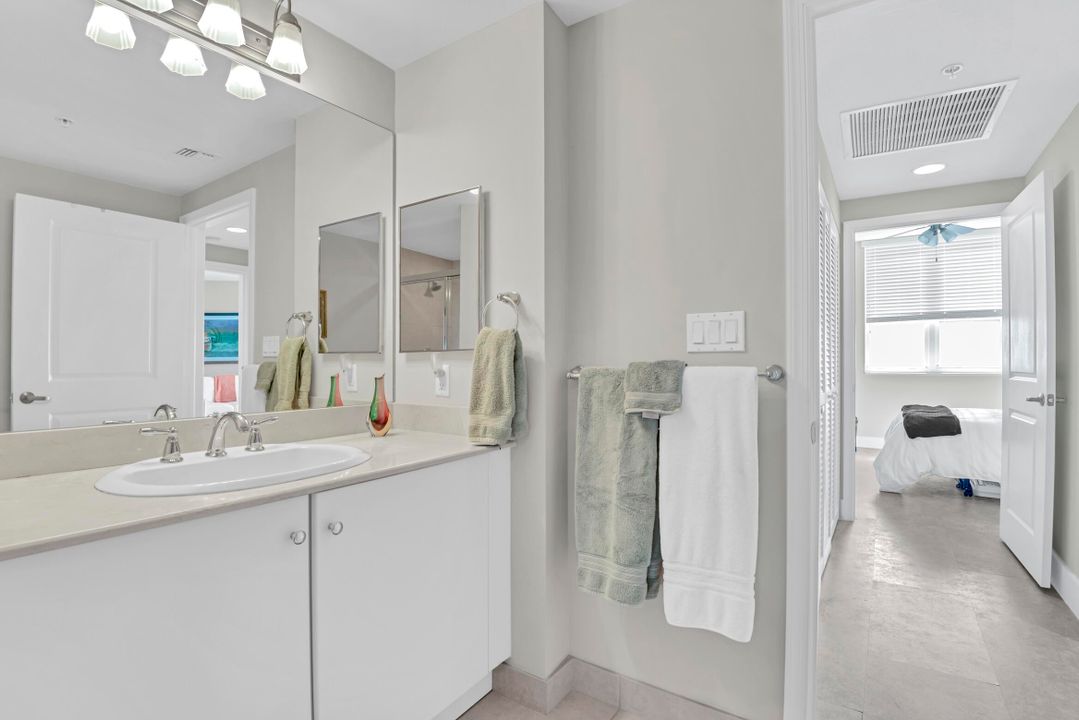 For Sale: $595,000 (2 beds, 2 baths, 1350 Square Feet)