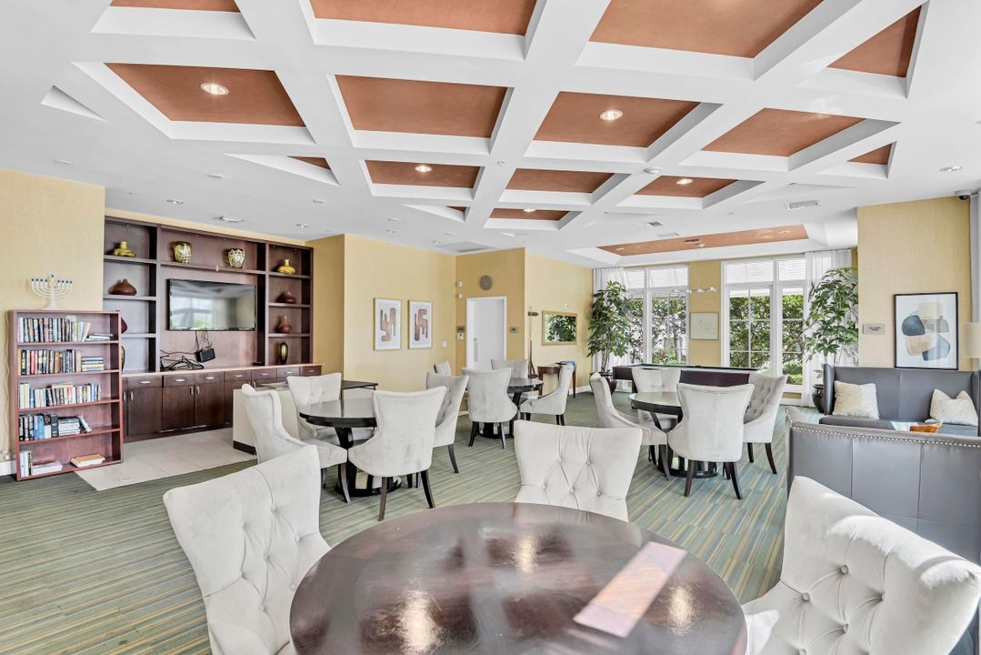 For Sale: $595,000 (2 beds, 2 baths, 1350 Square Feet)