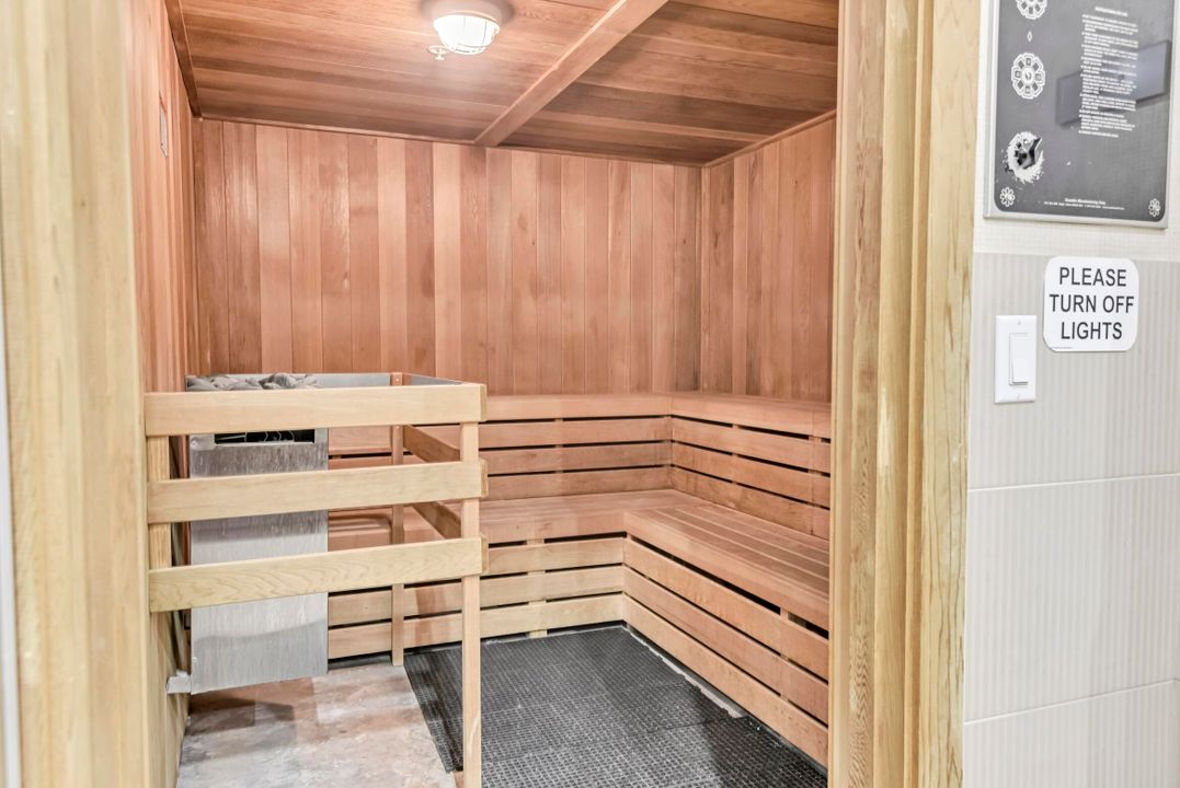 For Sale: $595,000 (2 beds, 2 baths, 1350 Square Feet)