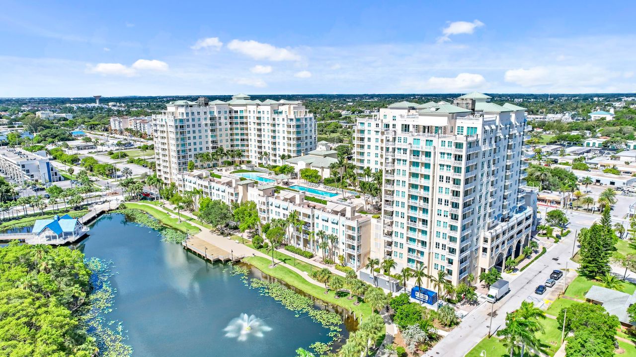 For Sale: $595,000 (2 beds, 2 baths, 1350 Square Feet)