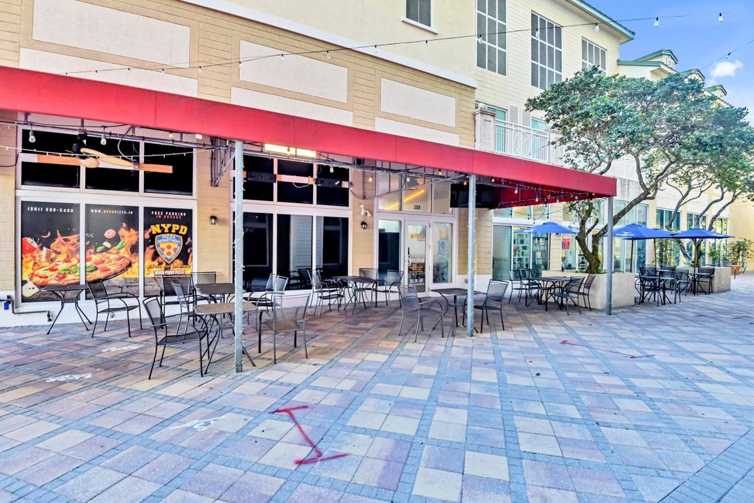 For Sale: $595,000 (2 beds, 2 baths, 1350 Square Feet)