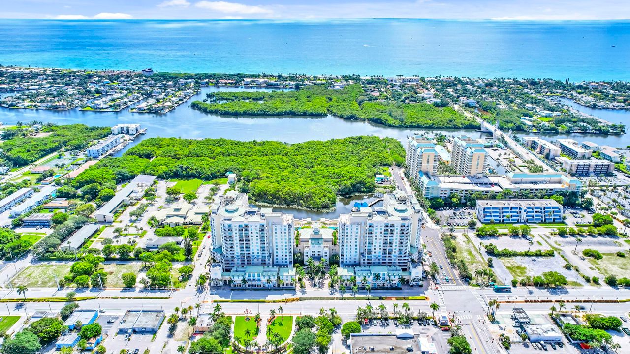 For Sale: $595,000 (2 beds, 2 baths, 1350 Square Feet)