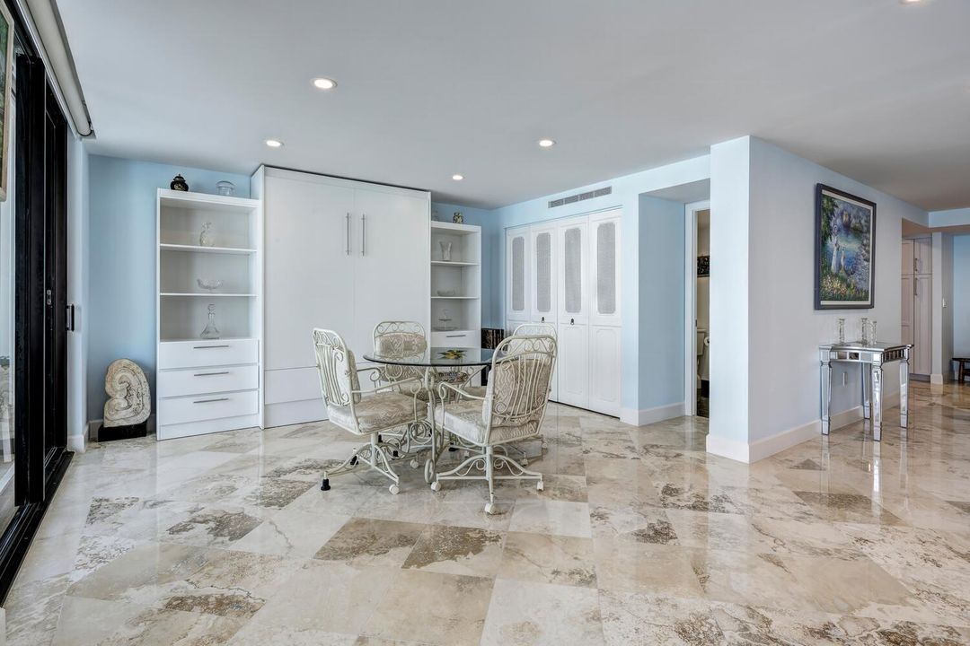 For Sale: $685,000 (2 beds, 2 baths, 1226 Square Feet)