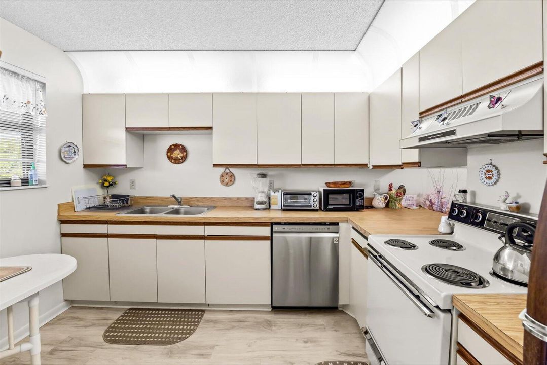 En Venta: $189,000 (3 camas, 2 baños, 1264 Pies cuadrados)