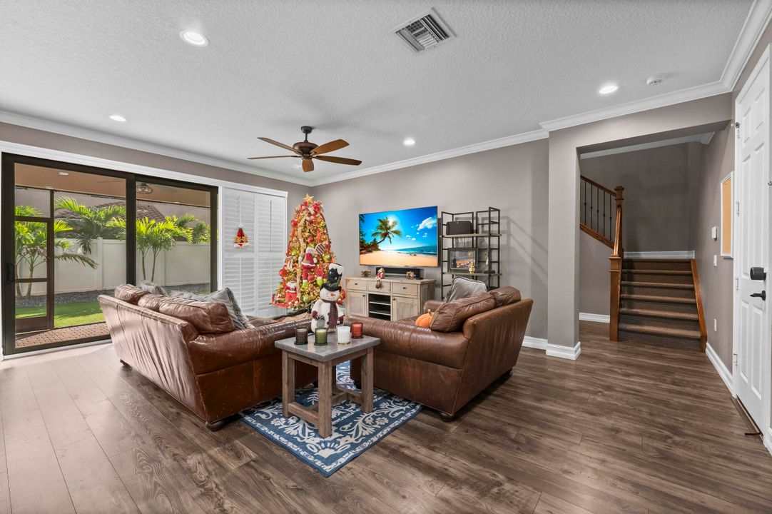 На продажу: $899,900 (5 спален, 4 ванн, 2848 Квадратных фут)