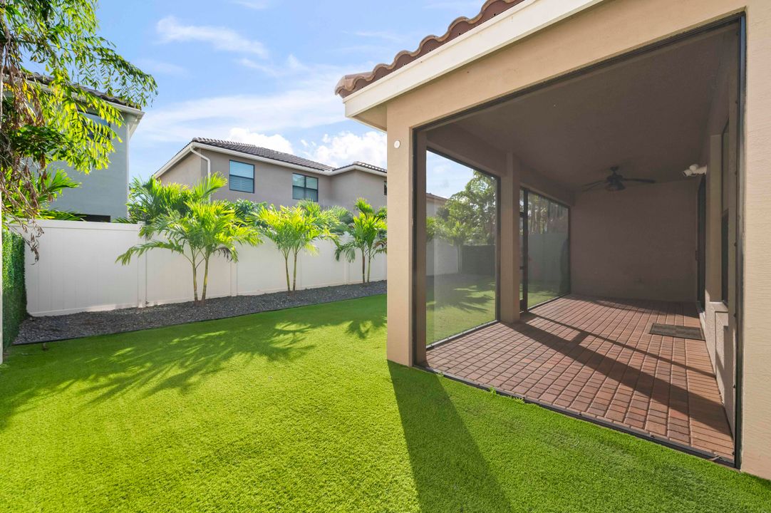 На продажу: $899,900 (5 спален, 4 ванн, 2848 Квадратных фут)