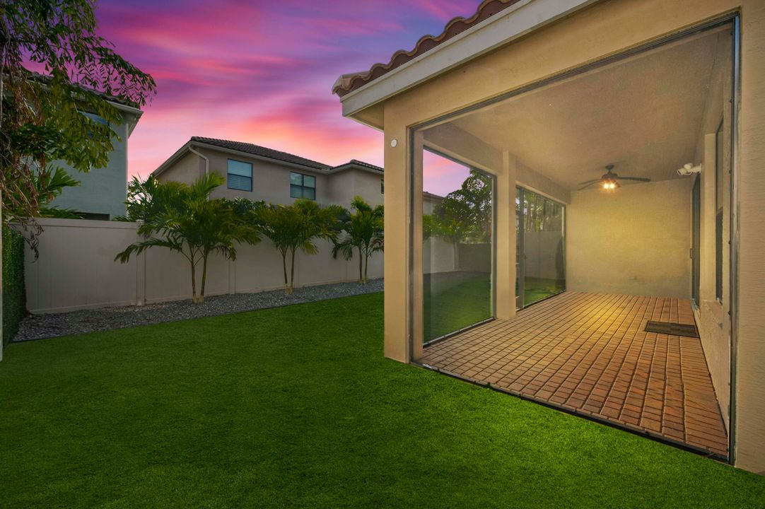 На продажу: $899,900 (5 спален, 4 ванн, 2848 Квадратных фут)