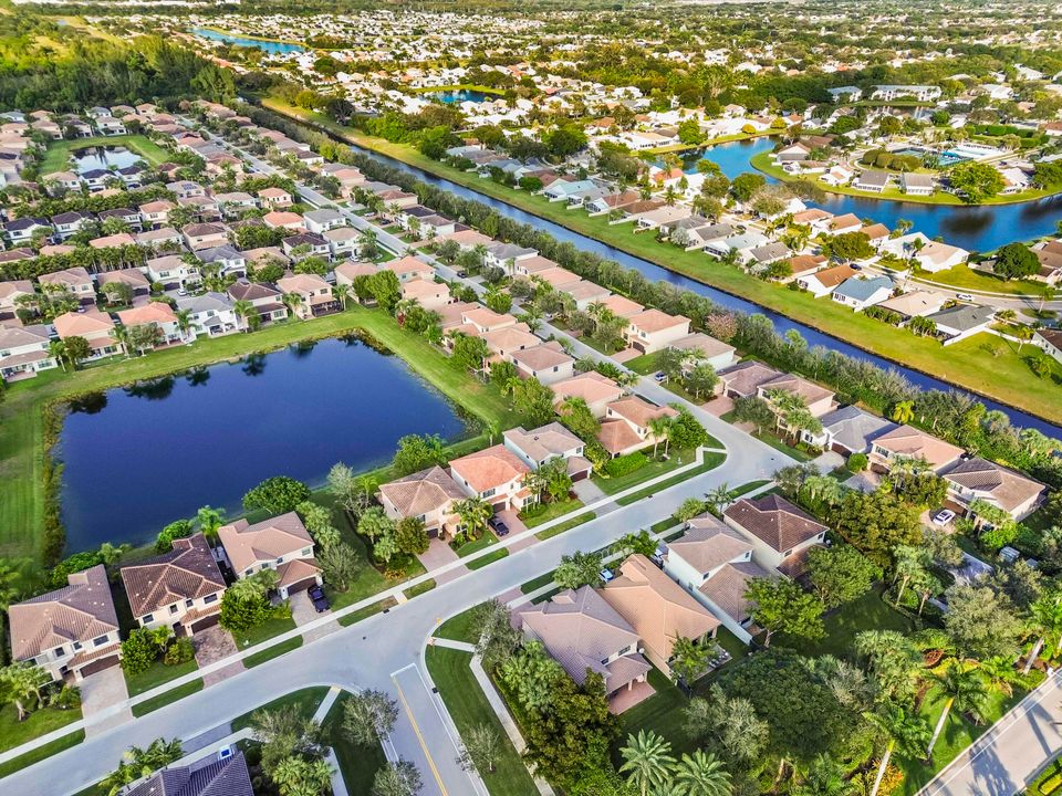 На продажу: $899,900 (5 спален, 4 ванн, 2848 Квадратных фут)