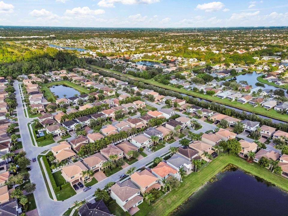 На продажу: $899,900 (5 спален, 4 ванн, 2848 Квадратных фут)