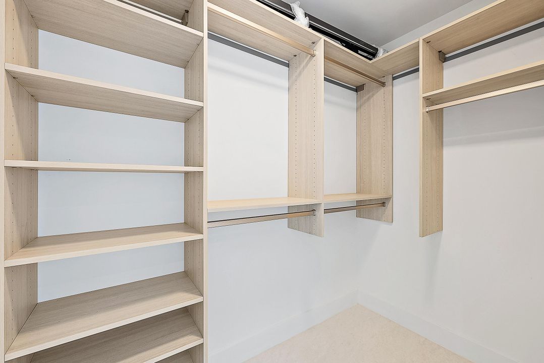 For Sale: $9,250,000 (3 beds, 4 baths, 3940 Square Feet)