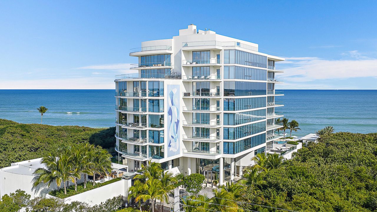 For Sale: $9,250,000 (3 beds, 4 baths, 3940 Square Feet)