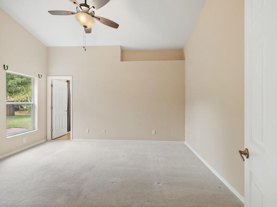 En Venta: $389,000 (4 camas, 2 baños, 1887 Pies cuadrados)