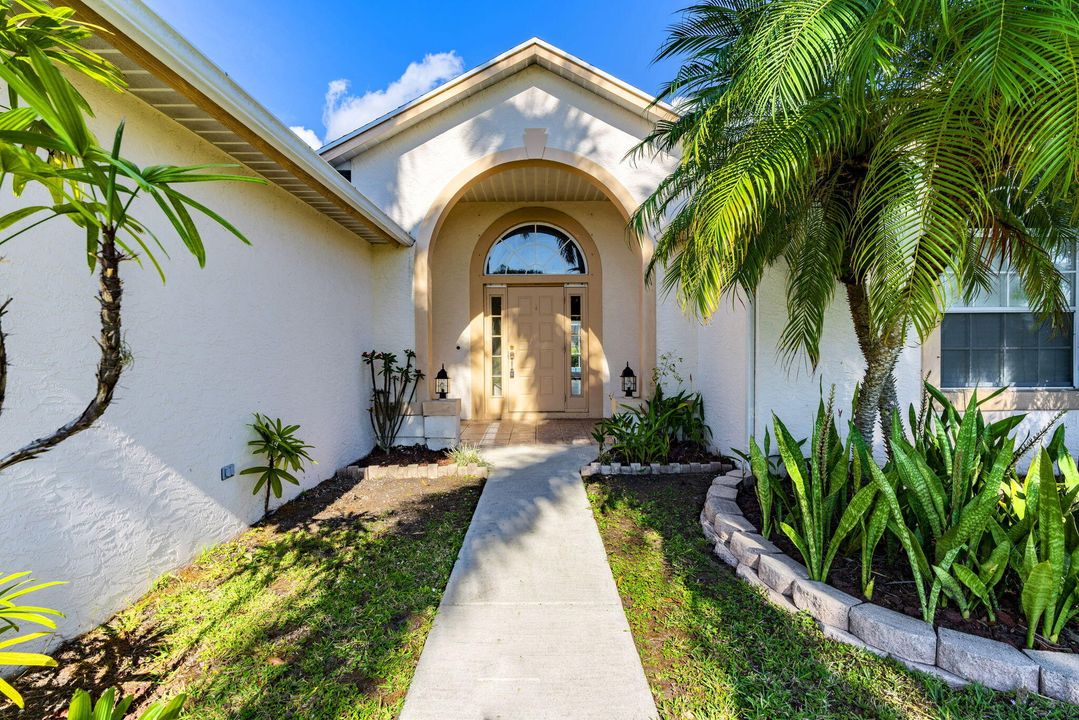 出租: $2,800 (3 贝兹, 2 浴室, 1537 平方英尺)