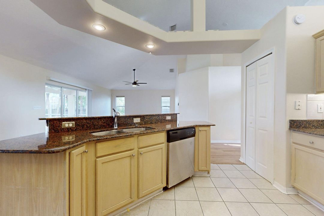 出租: $2,800 (3 贝兹, 2 浴室, 1537 平方英尺)