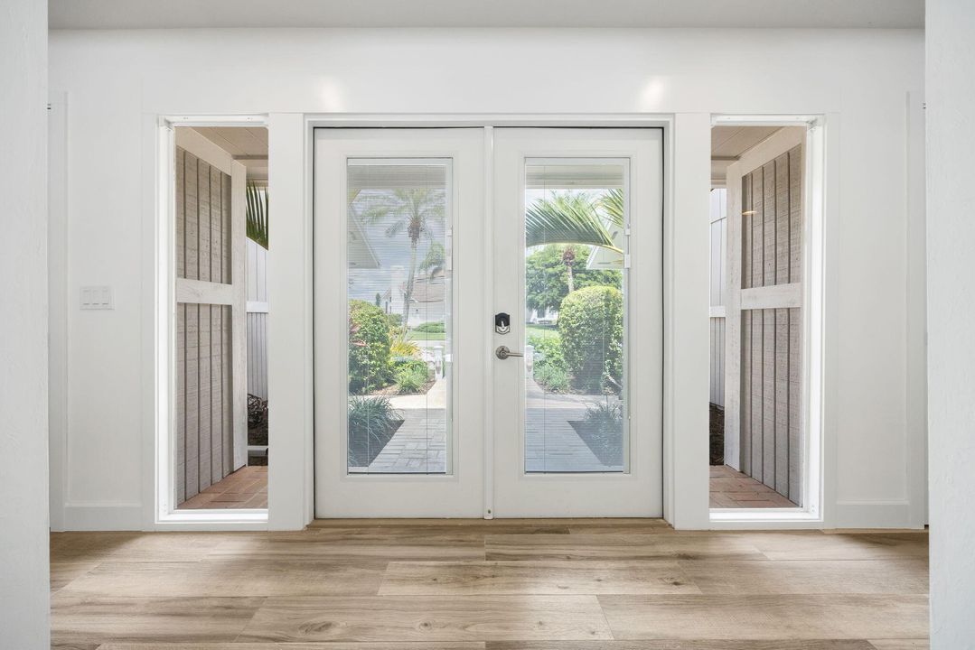 For Rent: $3,950 (4 beds, 2 baths, 1835 Square Feet)