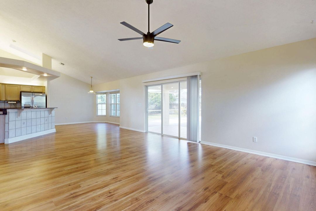 出租: $2,800 (3 贝兹, 2 浴室, 1537 平方英尺)