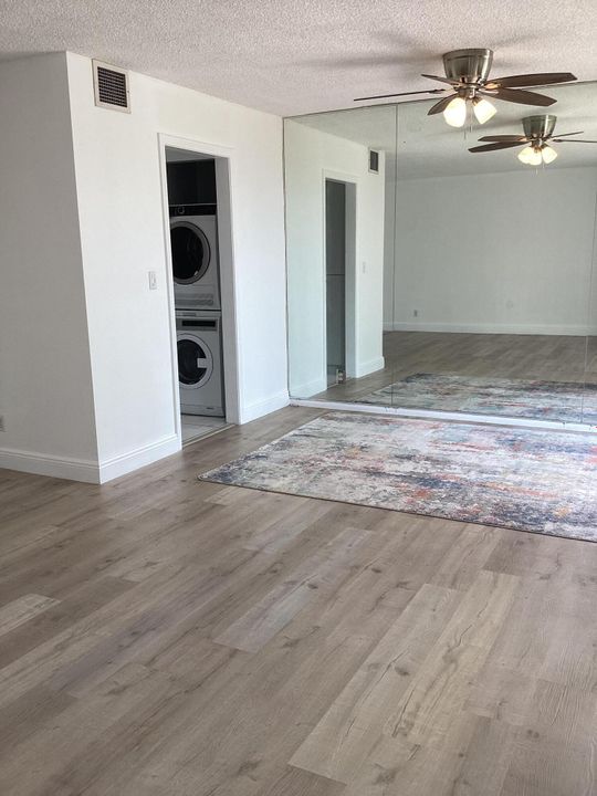 В аренду: $3,500 (2 спален, 2 ванн, 1400 Квадратных фут)