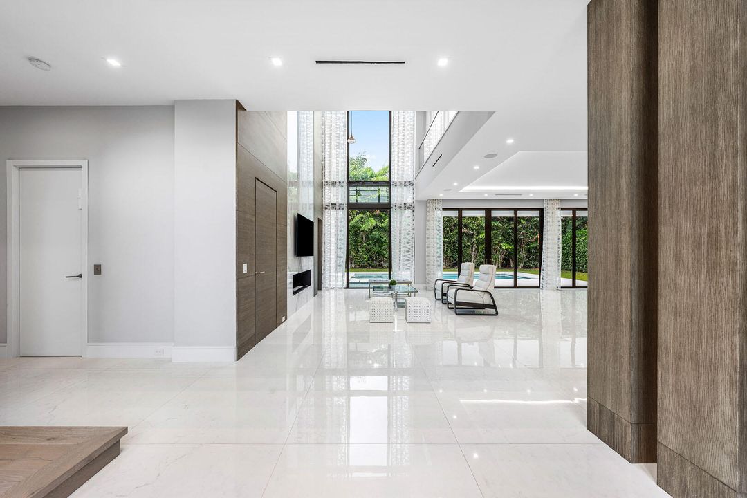 For Sale: $9,100,000 (5 beds, 6 baths, 6140 Square Feet)