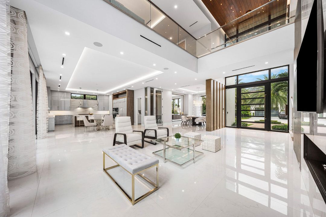 For Sale: $9,100,000 (5 beds, 6 baths, 6140 Square Feet)